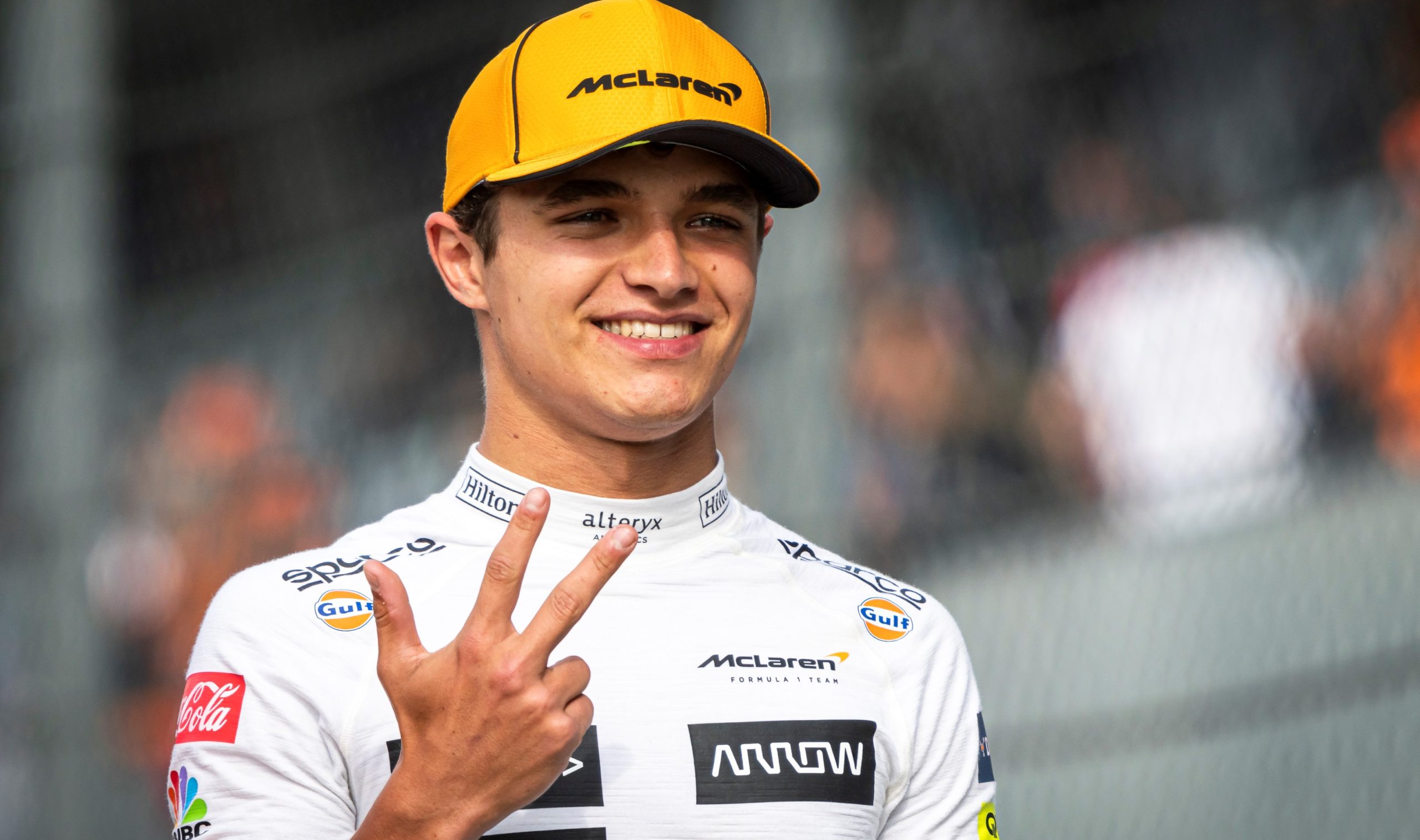 Lando Norris extends contract with McLaren up to 2025