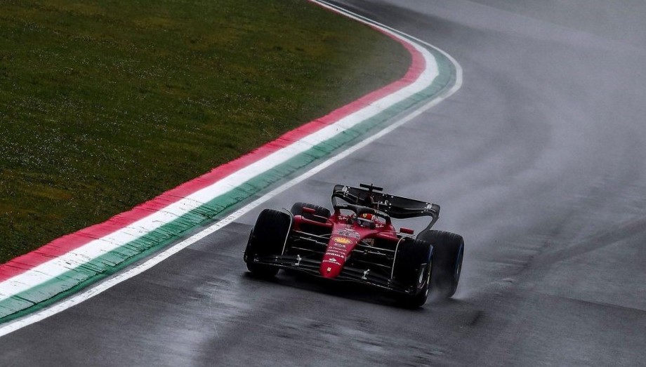 Leclerc leads Ferrari 1-2 in the wet opening practice of the Emilia Romagna Grand Prix