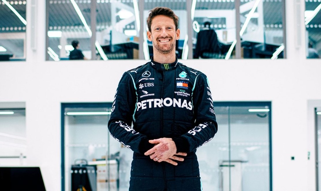 Romain Grosjean reveals special helmet for Mercedes test