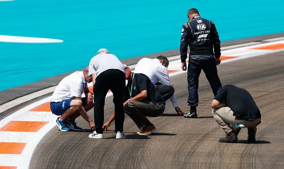 F1 drivers protest over lack of grip on Miami Circuit