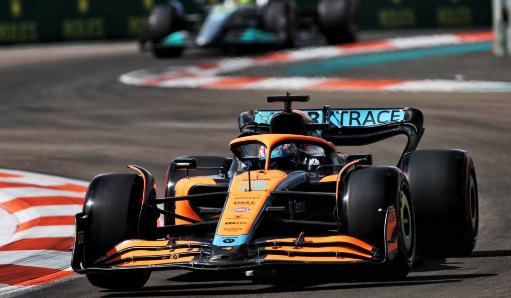 Ricciardo handed a time penalty