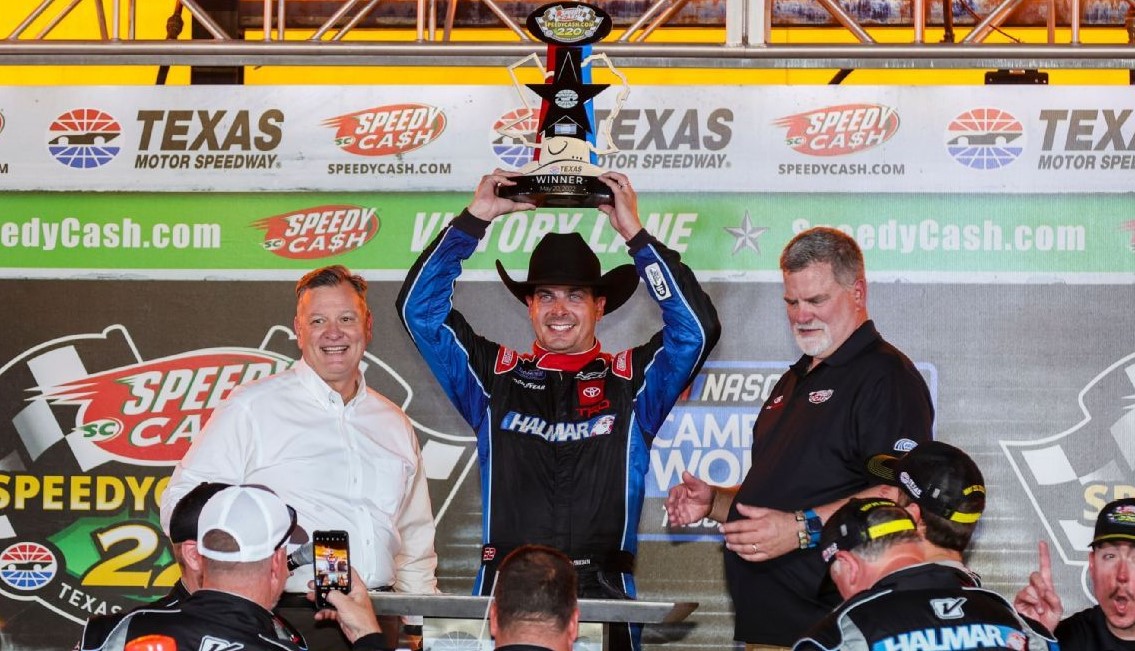 Stewart Friesen wins Truck Series race at Texas Speedway