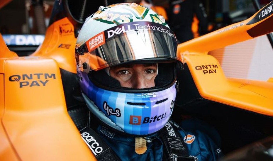 Daniel Ricciardo linked with Haas seat after talks emerge