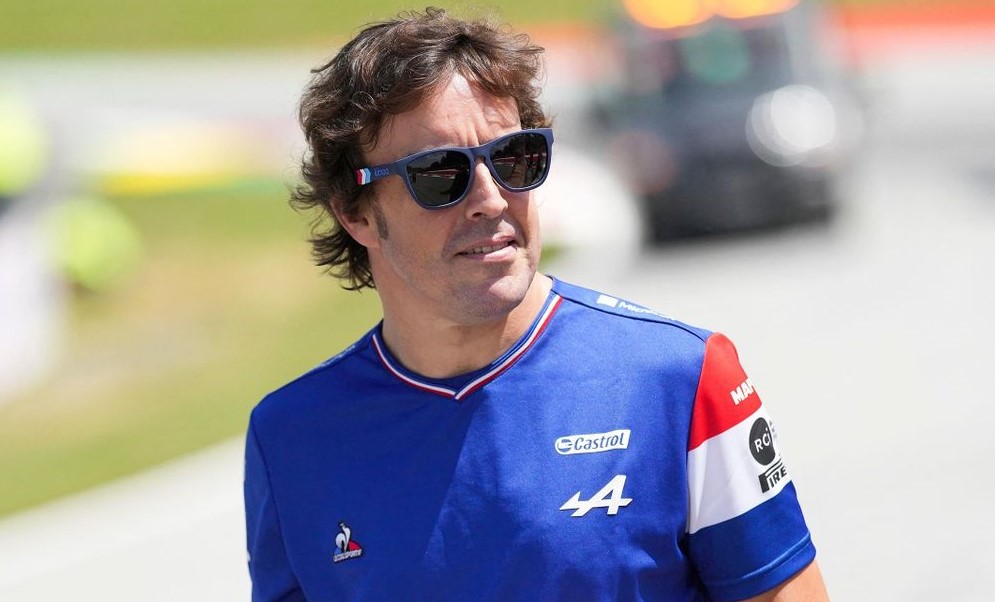 Fernando Alonso to join Aston Martin for 2023
