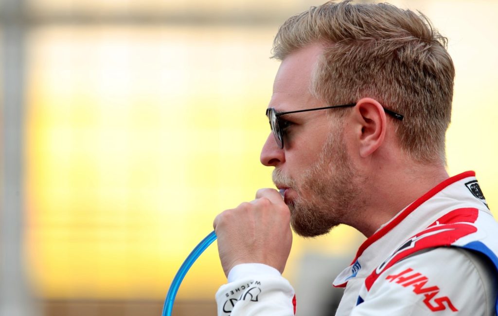kevin magnussen to have a new race engineer for belgian grand prix