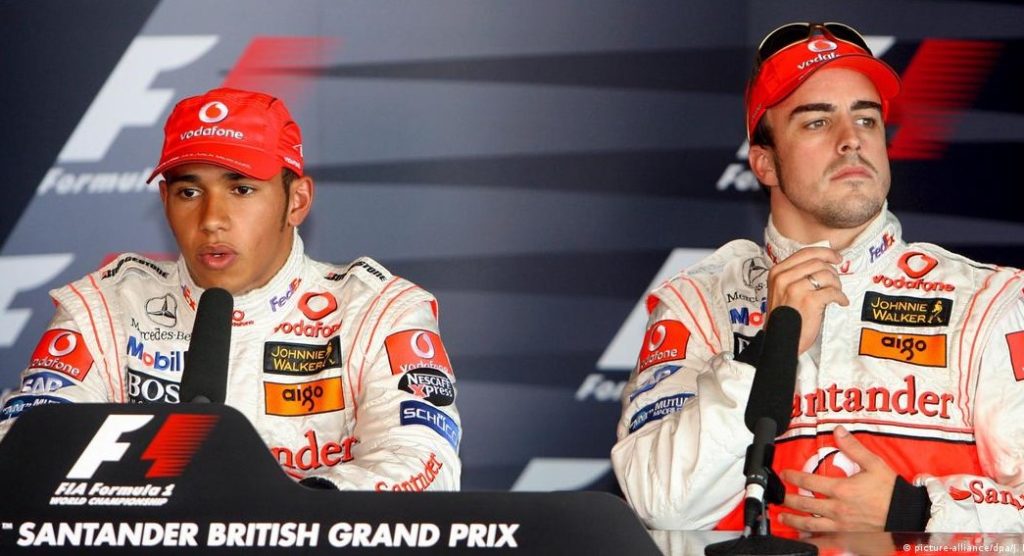 Fernando Alonso,Lewis Hamilton,2007 F1 season,McLaren mechanic