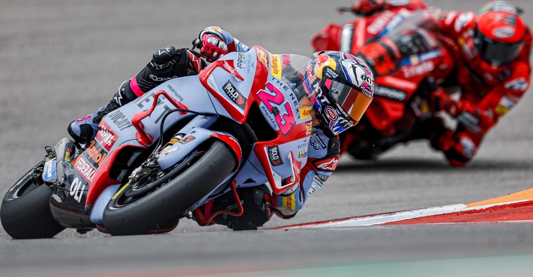 jorge martin pips quartararo to top the second practice in aragon