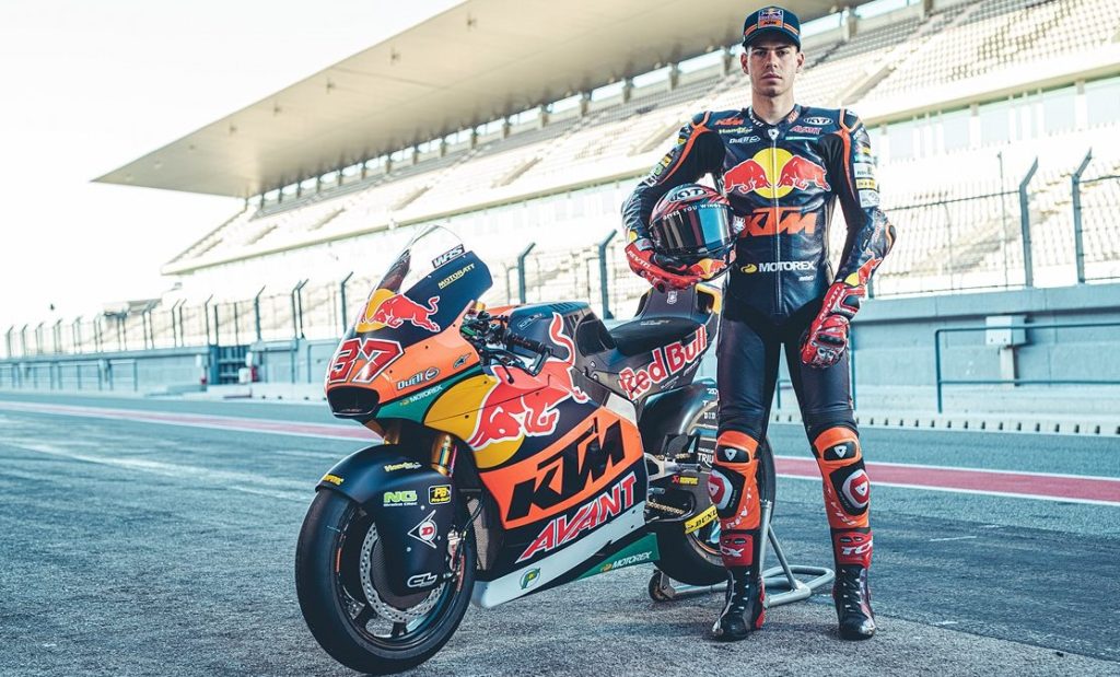 gas gas tech 3 signs augusto fernandez for 2023