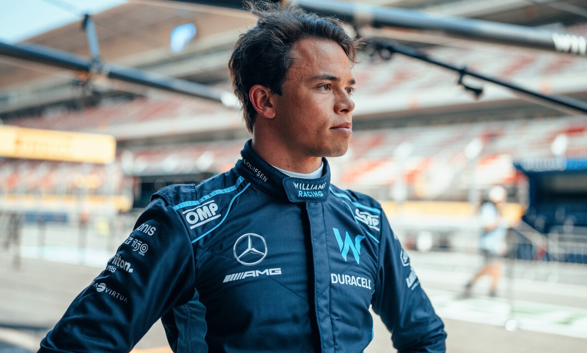 Hamilton's father tried to get Nyck de Vries in Formula 1