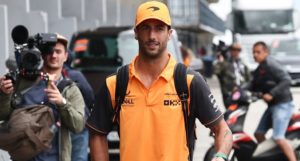 Ricciardo says Mark Webber apologized after Piastri saga
