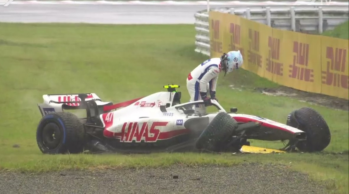 Japanese Grand Prix,George Russell,Lewis Hamilton,Mercedes