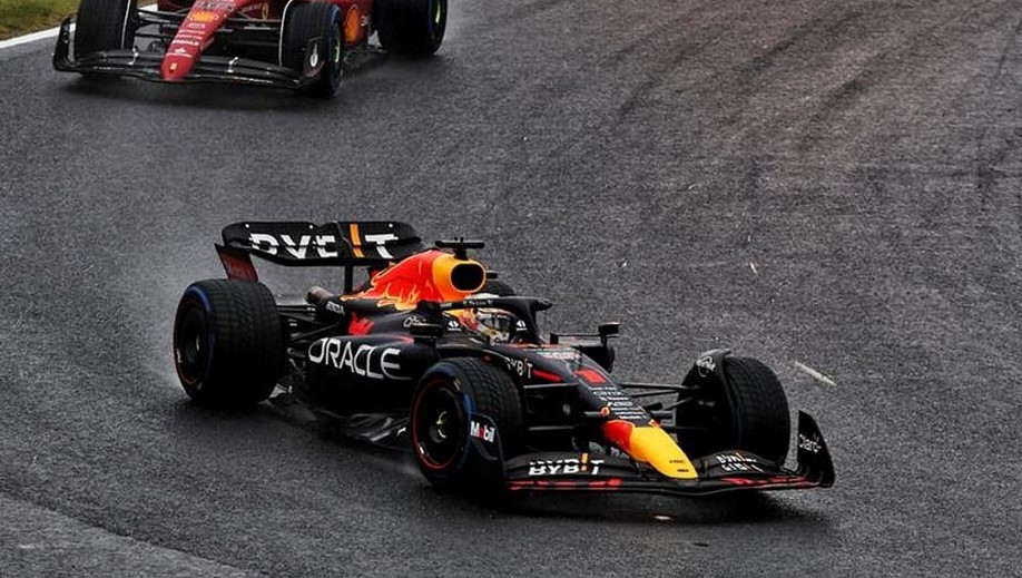 Verstappen ready to help Pirelli test the wet tyres