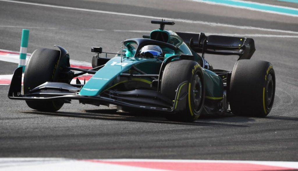 Fernando Alonso,AMR22,Yas Marina