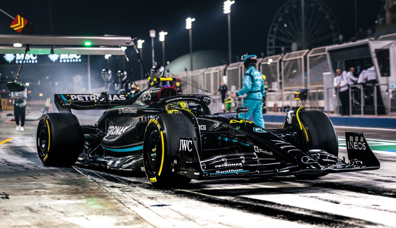 Hamilton reveals Mercedes performance same as last year