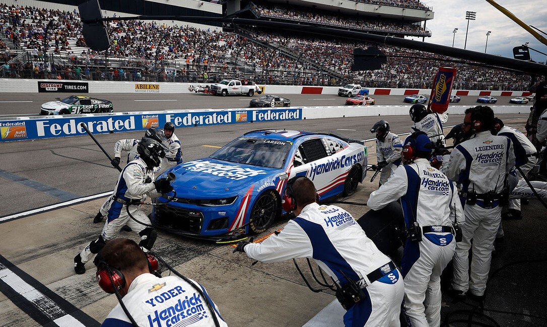 Hendrick Motorsports issued with a record breaking $400,000 fine for illegal parts