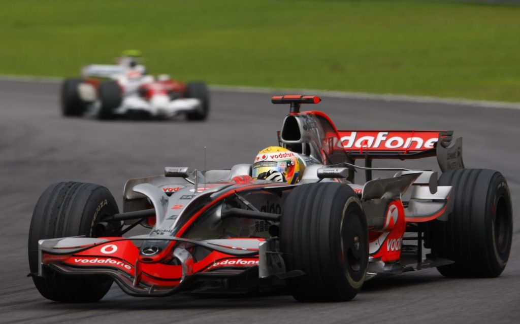 McLaren,chrome and red livery