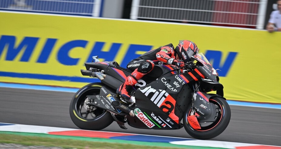 Vinales leads Aprilia 1-2 in the opening practice of Argentina MotoGP