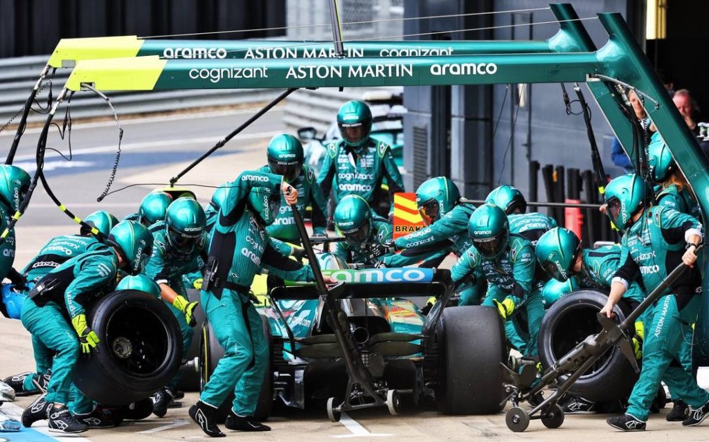 Aston Martin,Honda