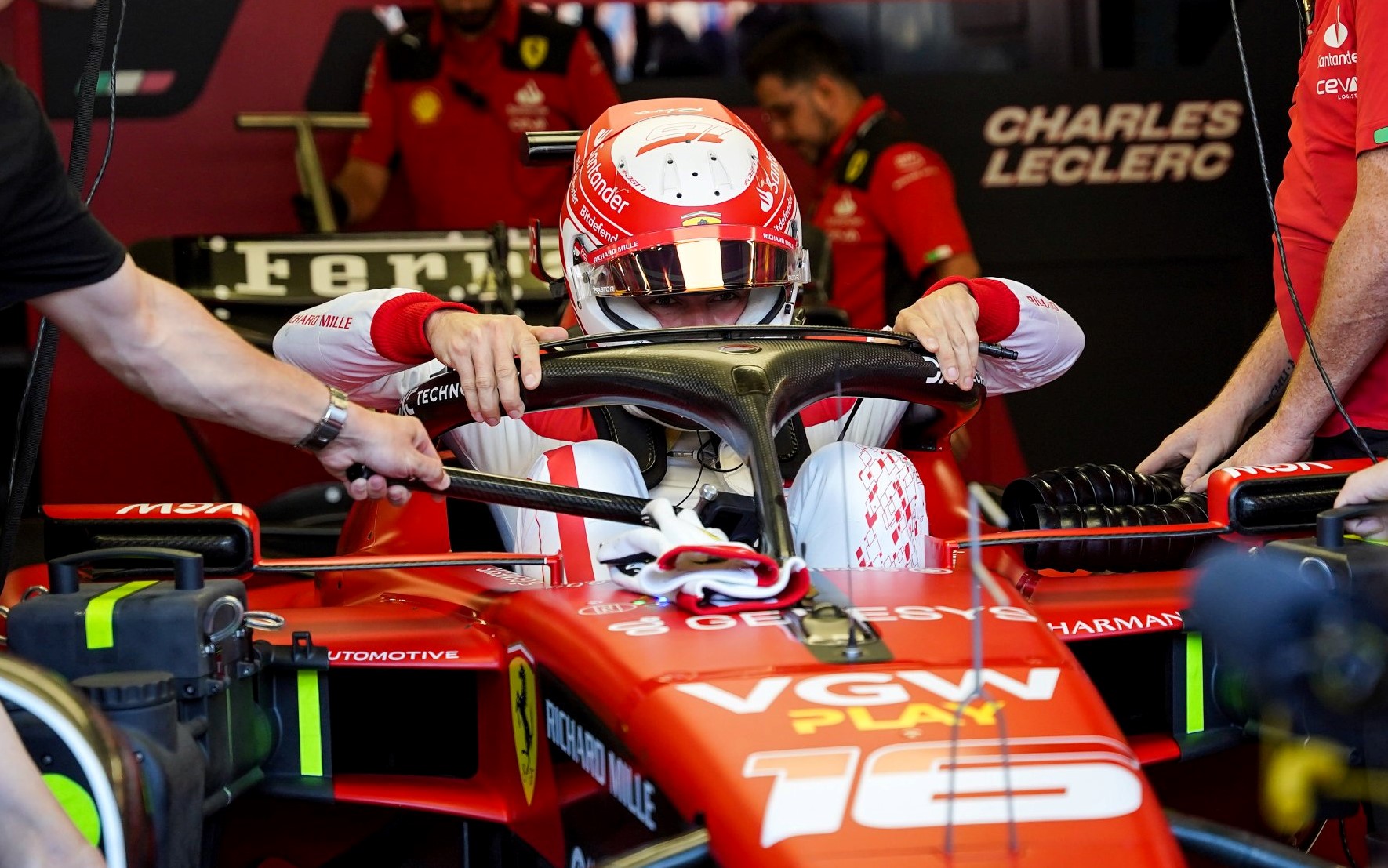 Ferrari boss issues apology to Leclerc for qualifying communication error