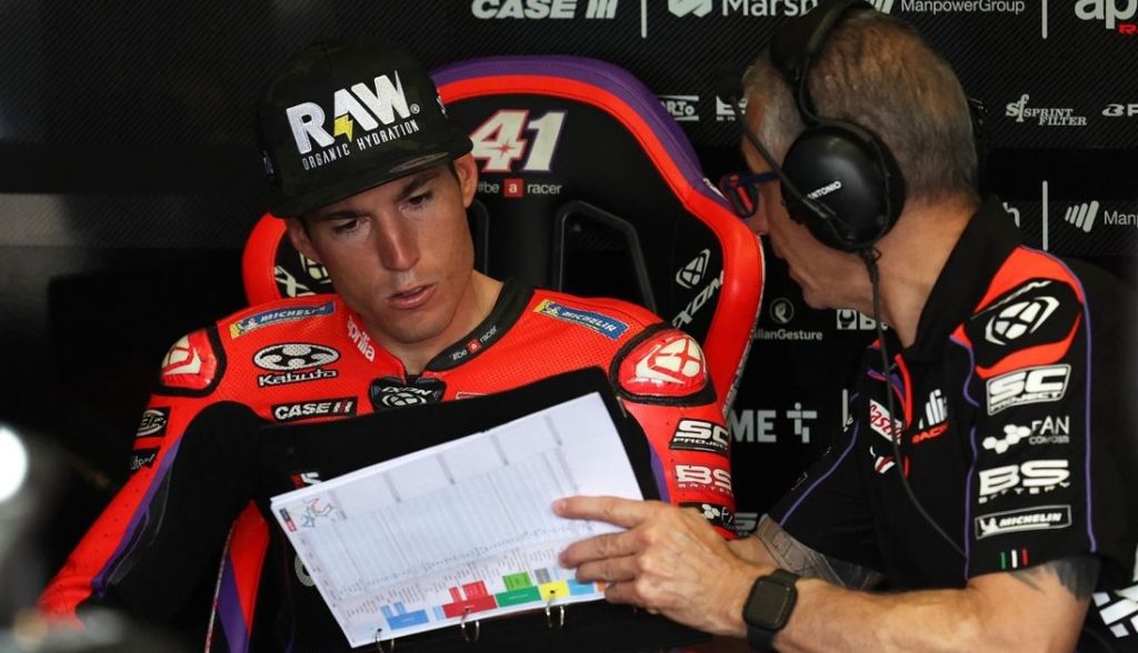 Espargaro,injury,cycling accident