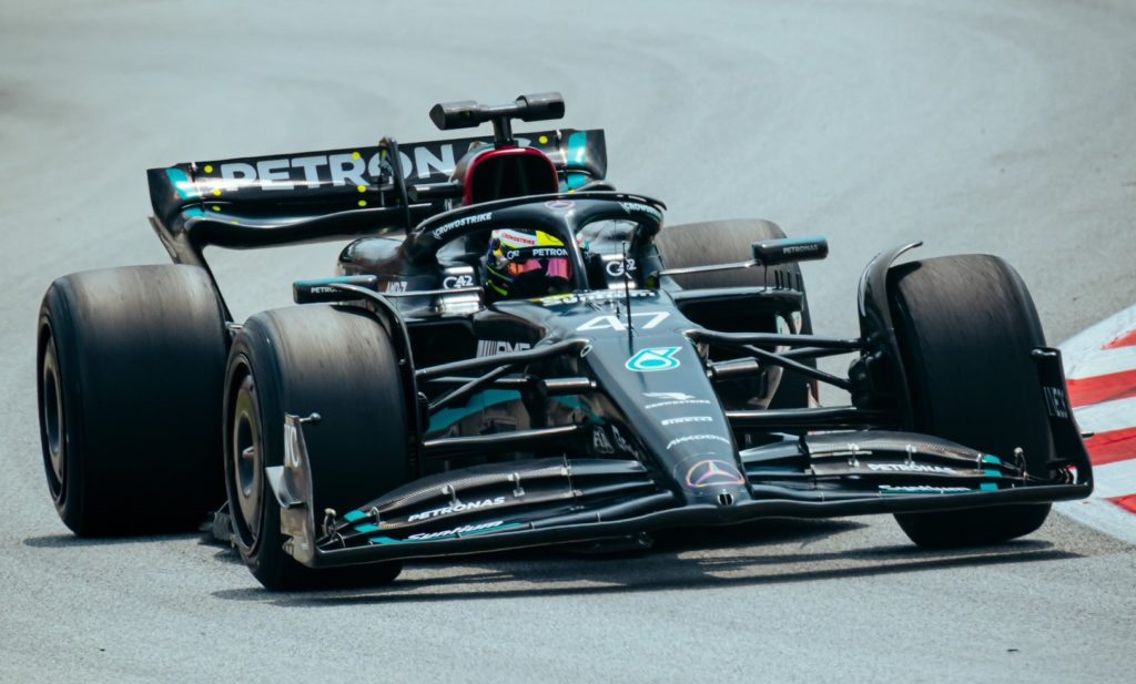 Schumacher,Mercedes W14,Pirelli tyre test