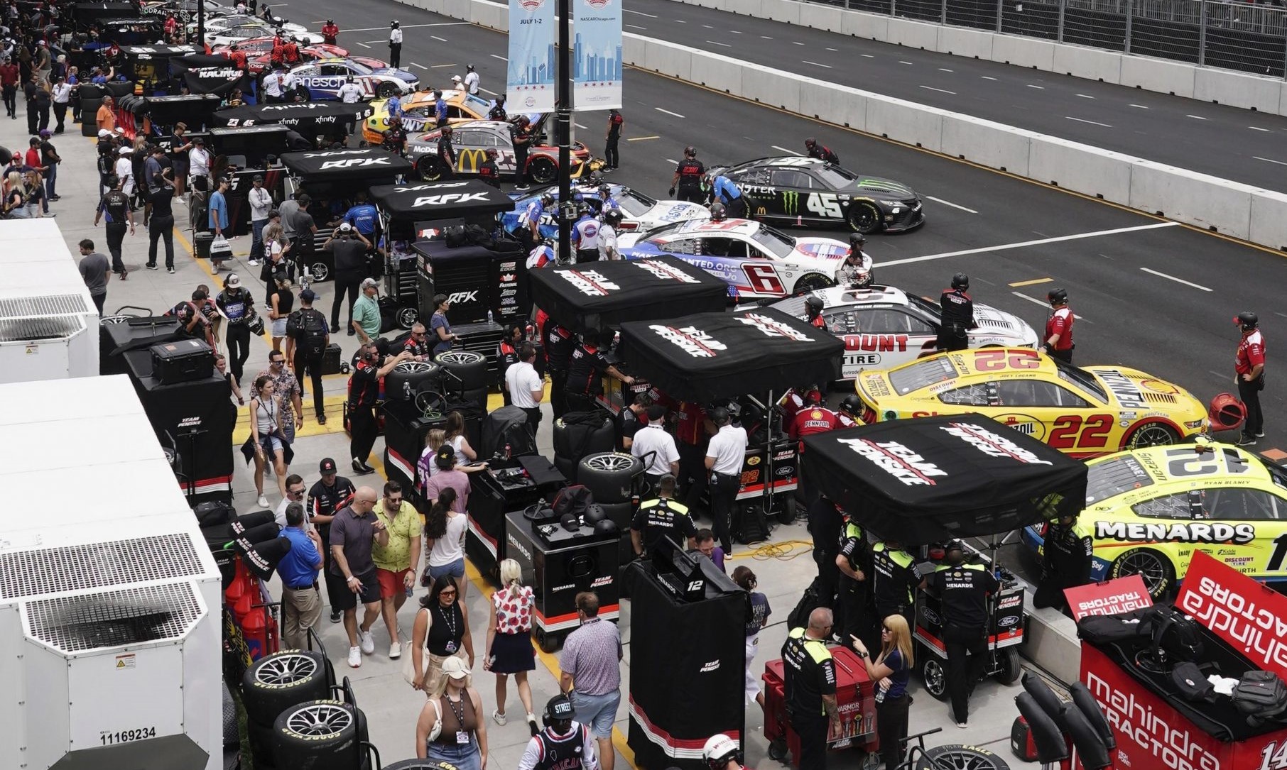 NASCAR worker loses his life after electrocution in Chicago