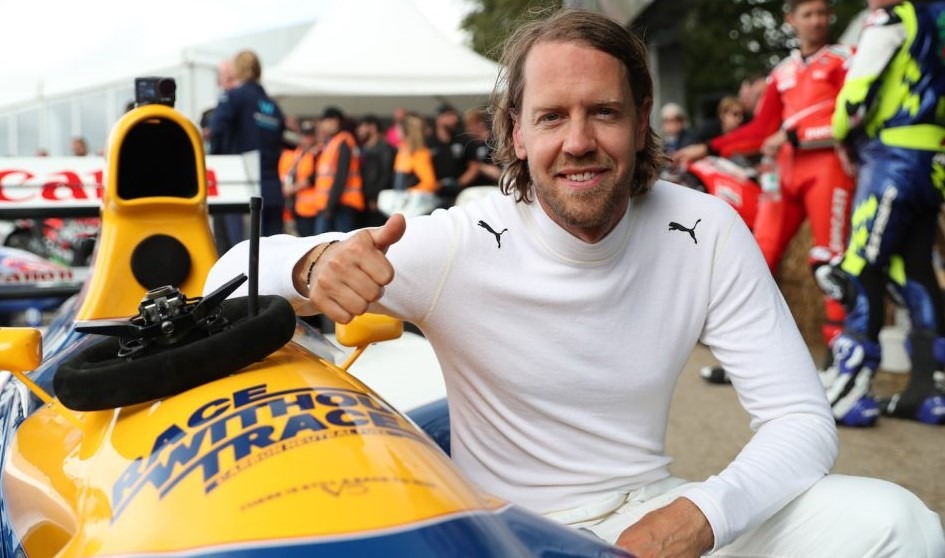 Vettel in talks for a possible F1 return