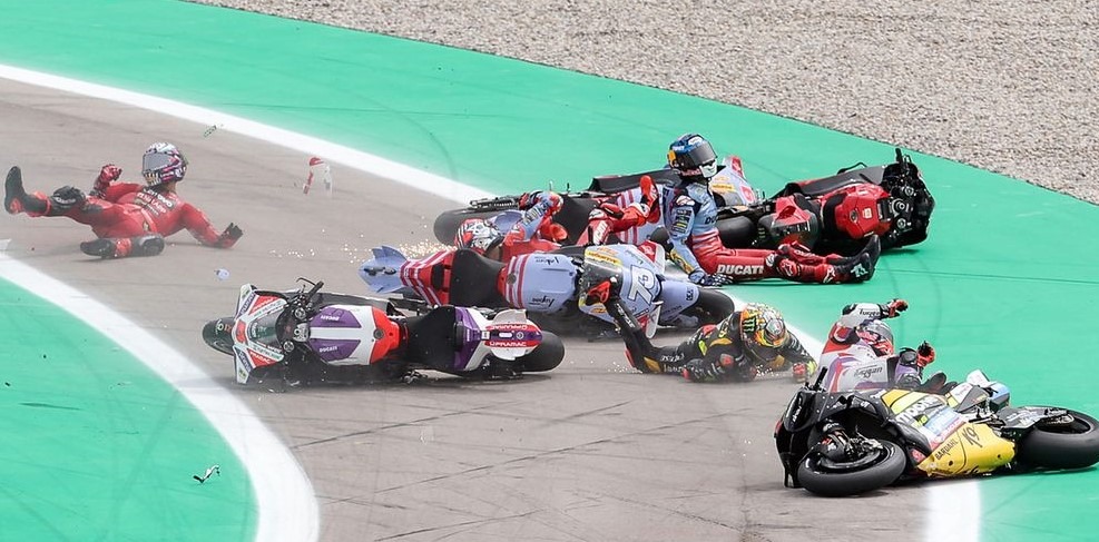 Bastianini,fractures,Catalunya crash