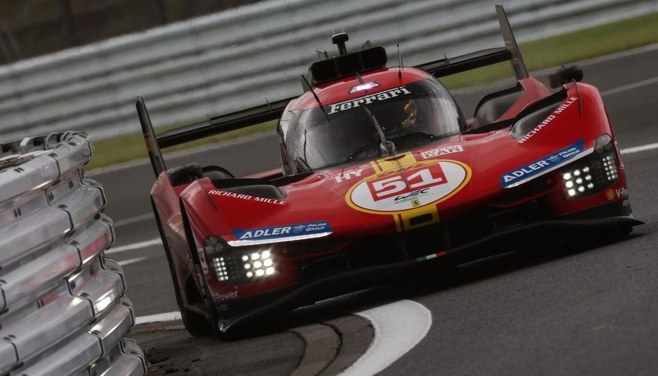 Fuoco puts Ferrari on top in the opening practice at Fuji