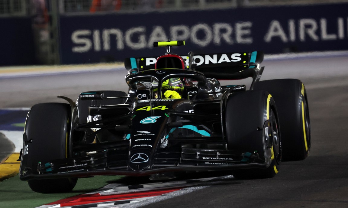 Hamilton frustrated by changes made to his Mercedes in Singapore