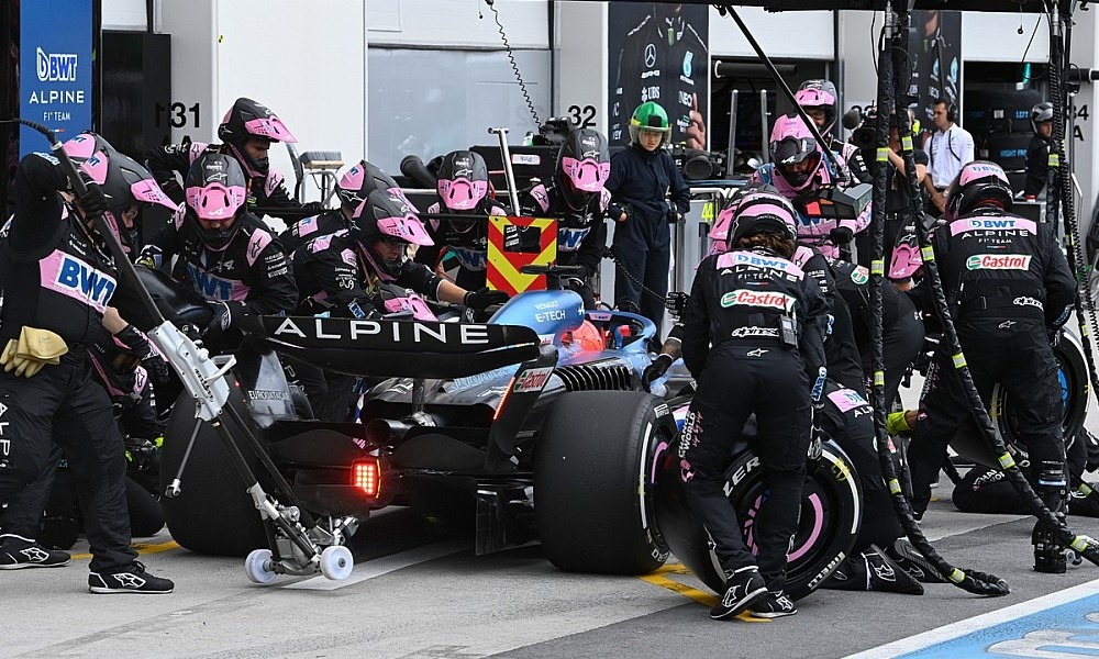 Alpine,F1 team,investor,Otro Capital,Travis Kelce