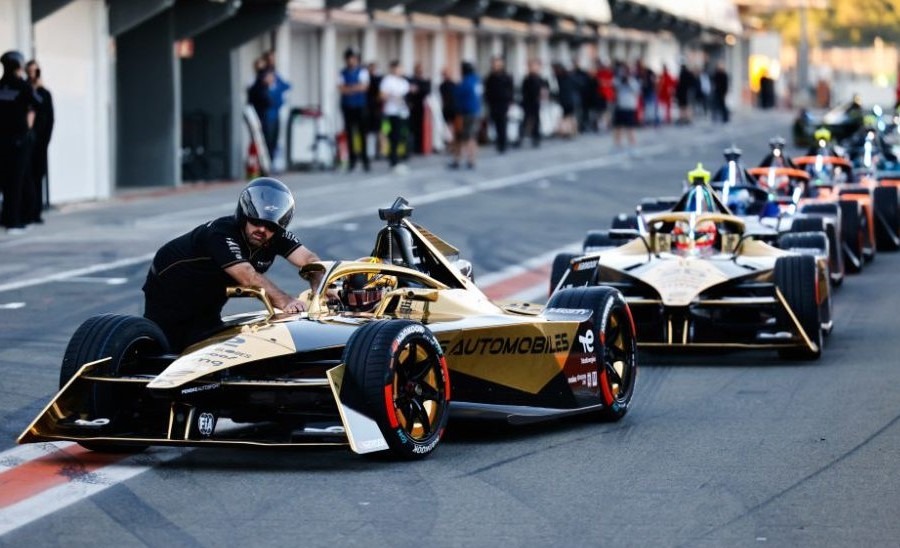 Formula E,fire incident,Valencia