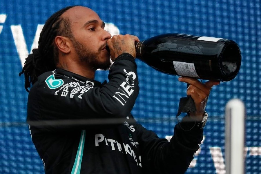Hamilton quits drinking in an effort of getting back to form