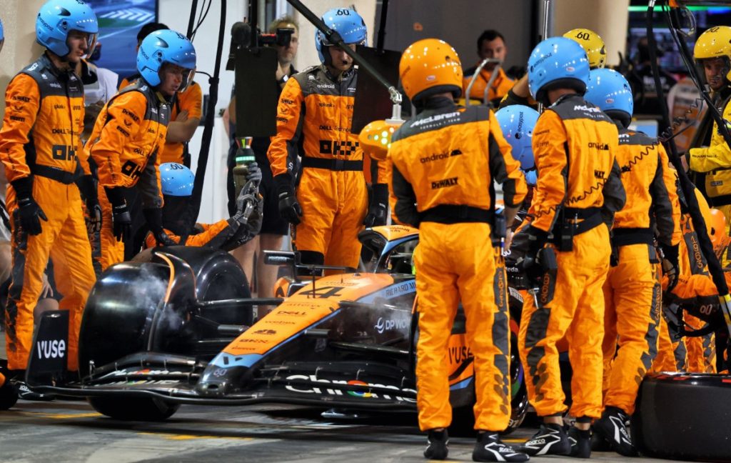 McLaren,operating loss