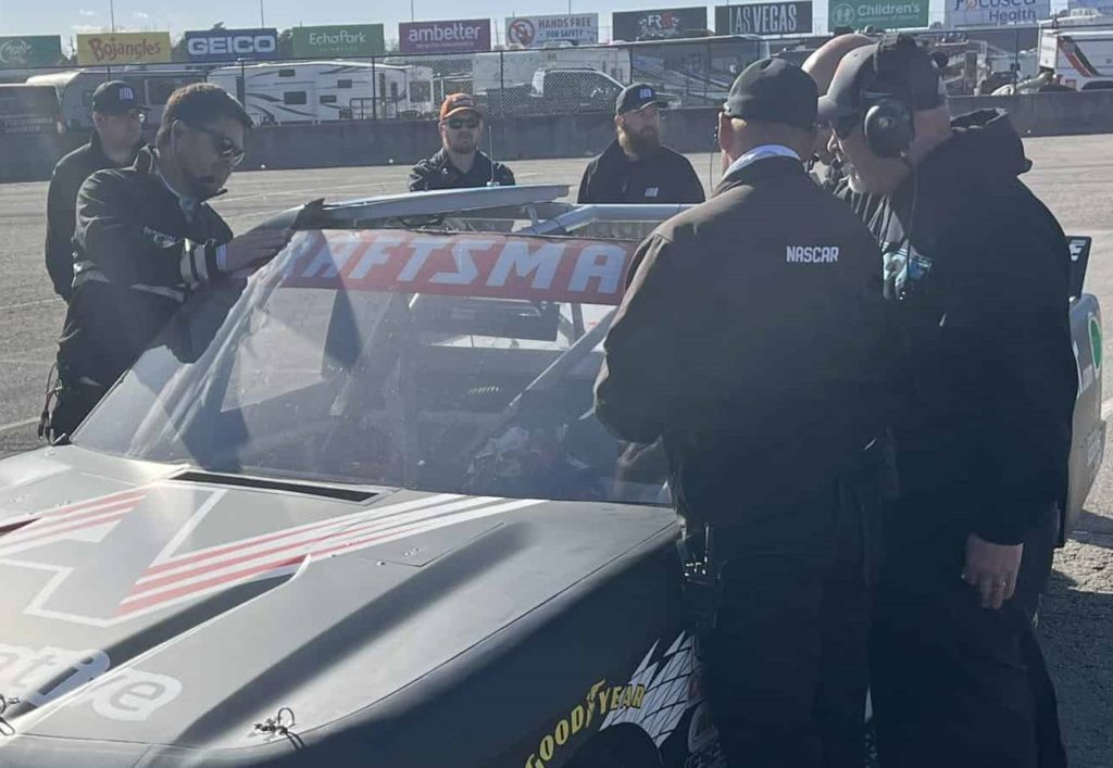 Currey loses roof in NASCAR Craftsman Truck Series race at Atlanta