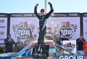Kyle Busch wins Craftsman Truck Series race at Atlanta