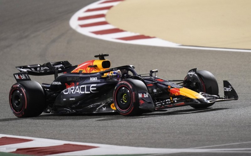 Max Verstappen claims pole for the Bahrain Grand Prix