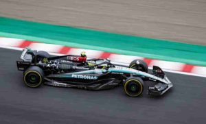 Lewis Hamilton happy with Mercedes performance in Japan