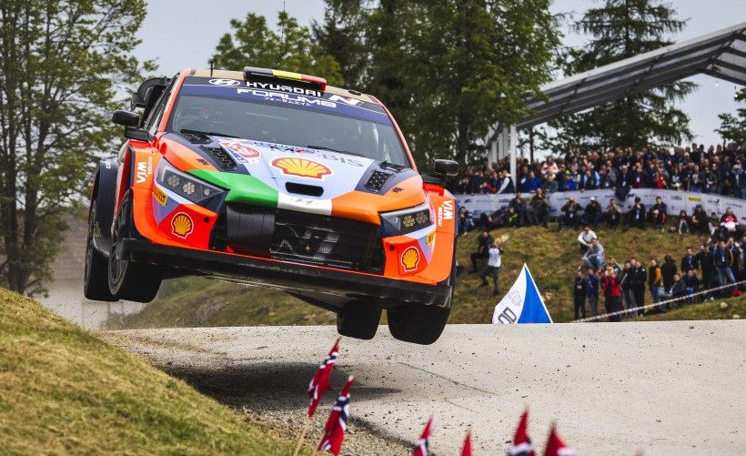 Neuville blames pacenote error for WRC Croatia crash