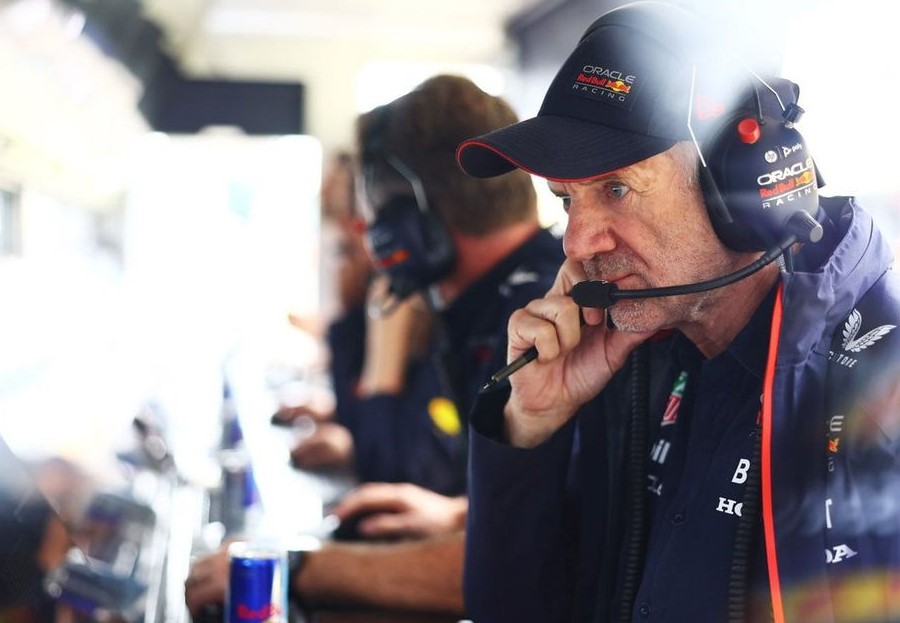 Adrian Newey reportedly engages lawyers to secure his Red Bull release