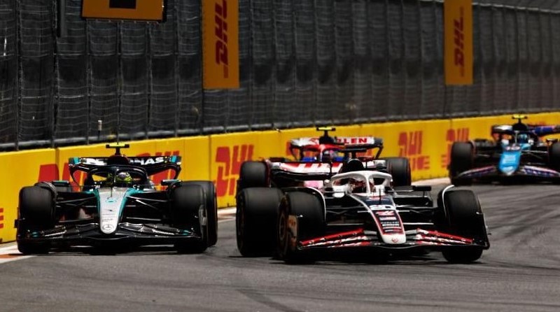 Kevin Magnussen summoned for unsportsmanlike behaviour during Miami Sprint