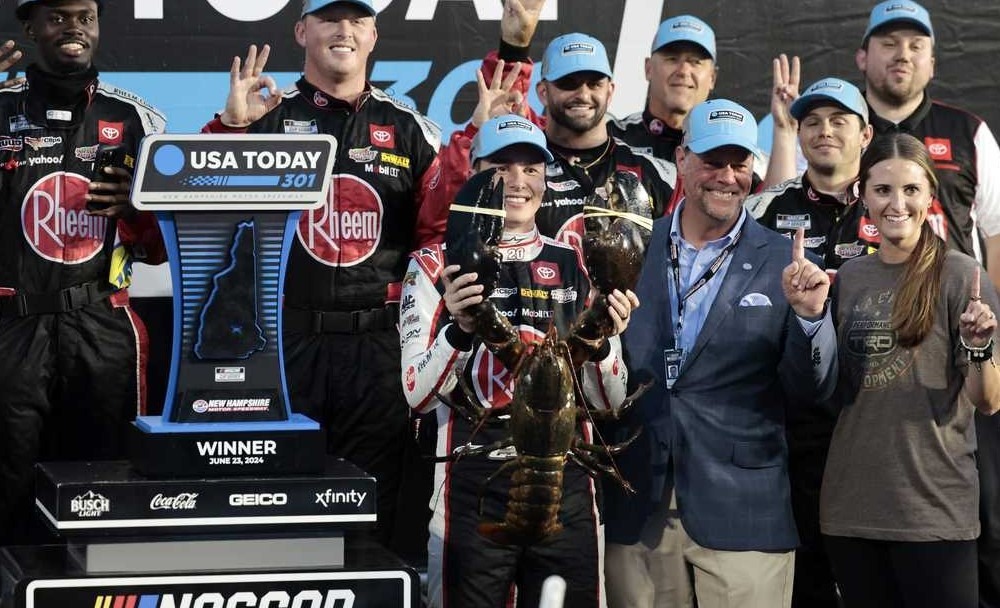 Christopher Bell wins in New Hampshire as NASCAR debuts new wet tires