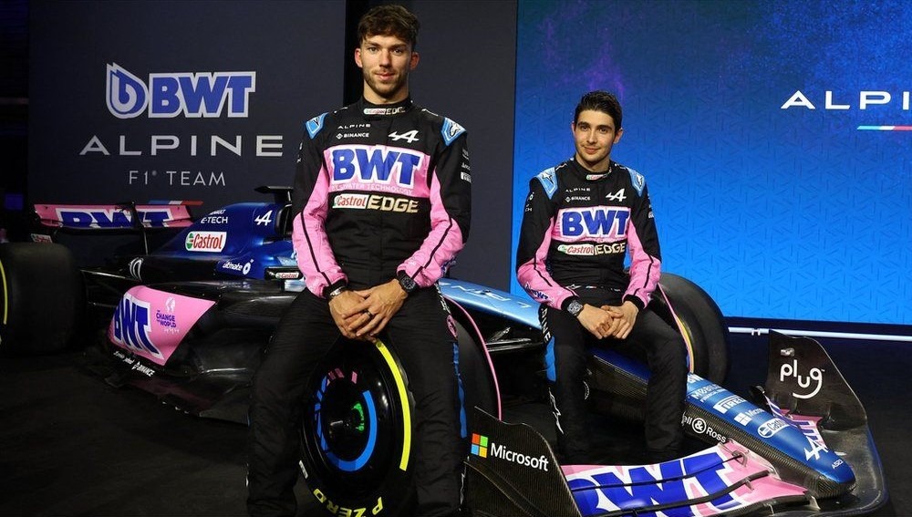 Who will replace Esteban Ocon at Alpine for 2025 F1?