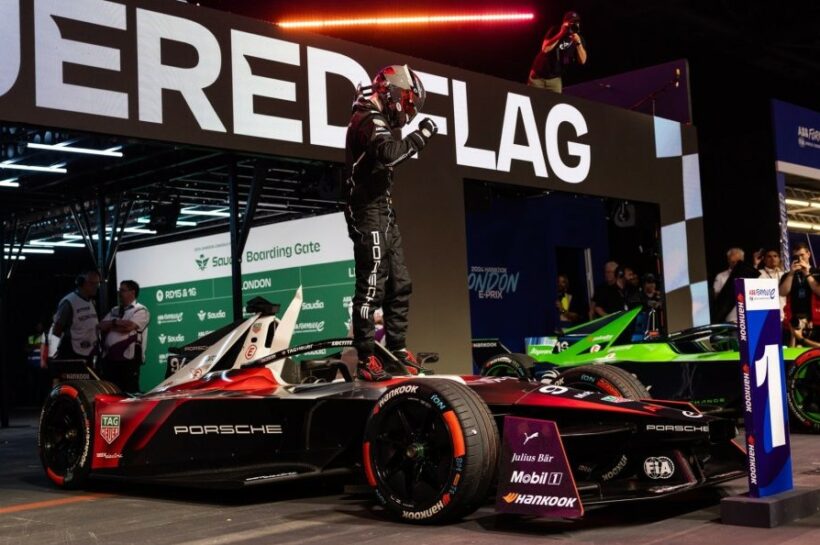 Pascal Wehrlein takes championship lead in chaotic London E-Prix Round 15 race