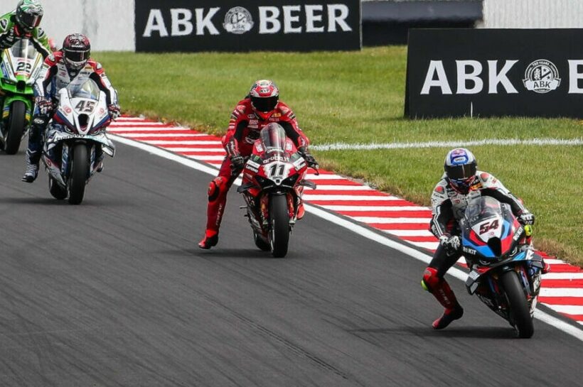Toprak Razgatlioglu edges Alvaro Bautista to top Czech WorldSBK FP2