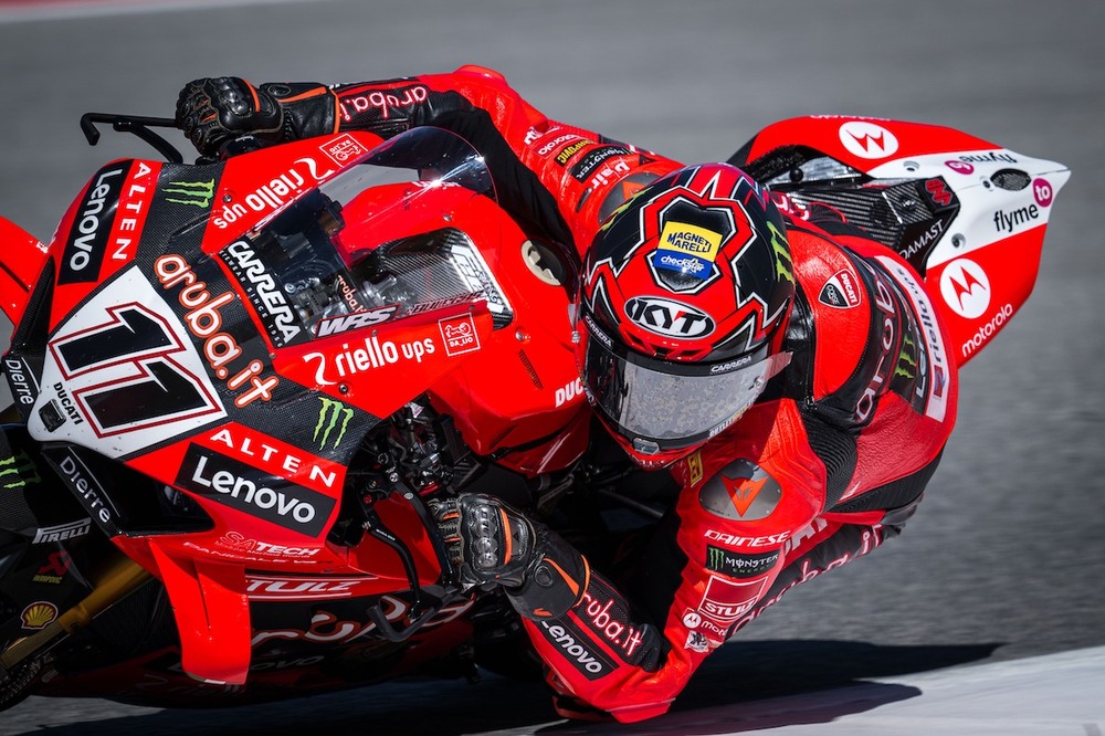 Portuguese WorldSBK FP1 Nicolo Bulega Ducati 1-2