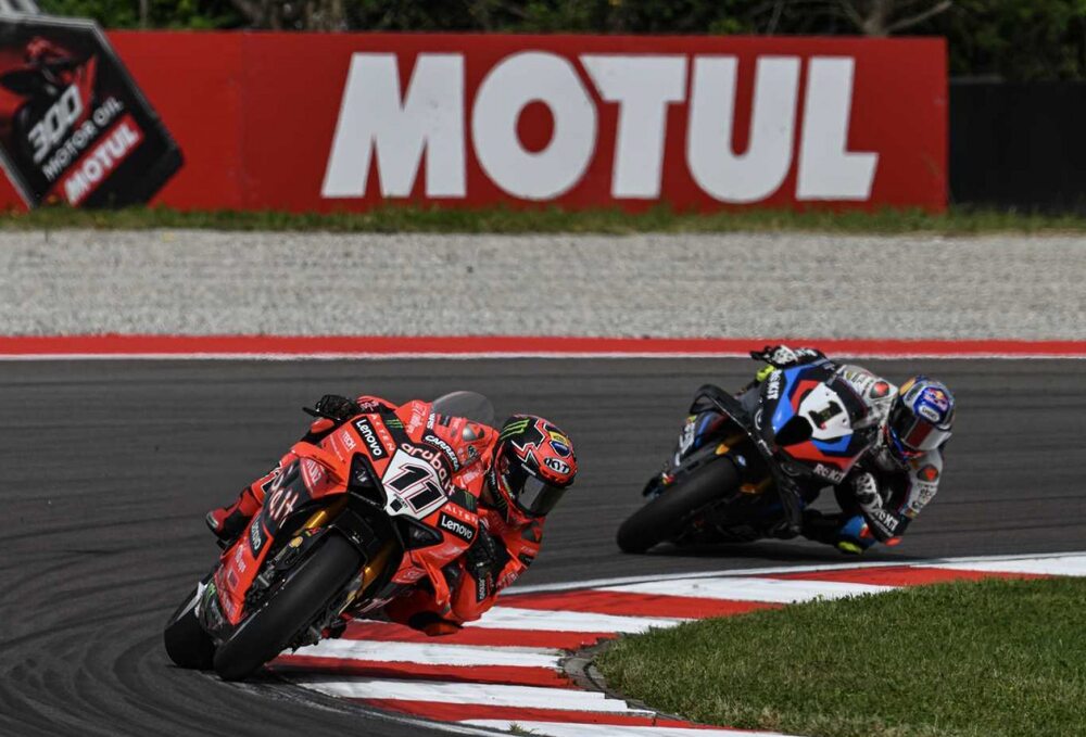 Czech WorldSBK Race 1: Razgatlioglu pips Bulega to win at Most Czech WorldSBK Race 1,Toprak Razgatlioglu,Nicolo Bulega,Autodrom Most,WorldSBK