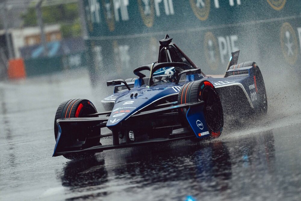Stoffel Vandoorne wins Tokyo E-Prix Race 1 to end three-year victory drought