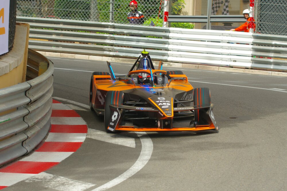 Taylor Barnard storms to Monaco E-Prix pole as Oliver Rowland crashes Monaco E-Prix pole,Taylor Barnard,Formula E qualifying,Oliver Rowland,McLaren