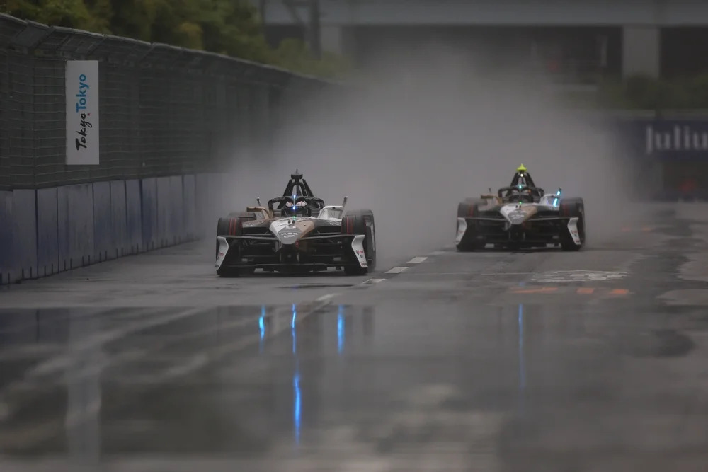 Tokyo E-Prix Qualifying: Oliver Rowland claims second pole as Dan Ticktum crashes Tokyo E-Prix Qualifying,Oliver Rowland,pole position,Dan Ticktum,Formula E